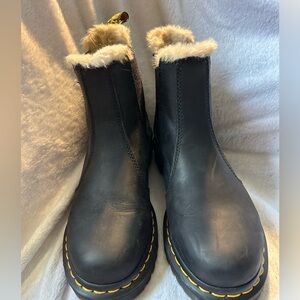 Doc Marten BLACK leather boots with faux fur